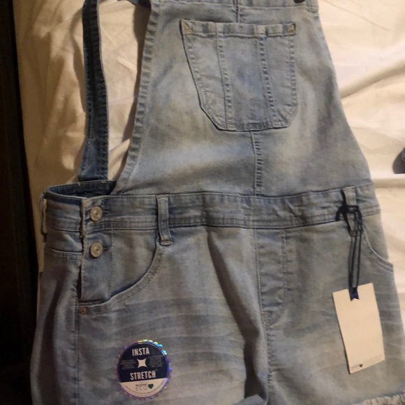 Light Wash Overall Shorts - Picture 1 of 3